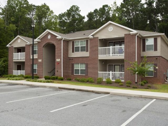 3 BR, 2 BA Apartment 600 Ridge Rd Monroe, GA 30655