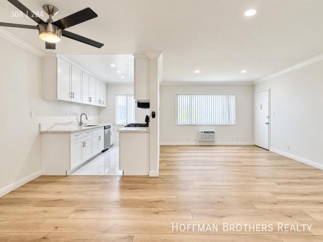 3 BR, 2 BA Apartment 6023 Whitsett Ave, Valley Glen, CA 91606