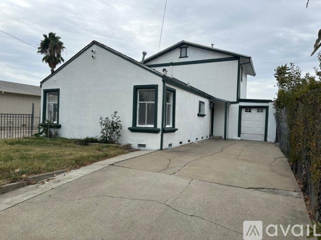 3 BR, 2 BA Apartment 602 Walnut Street, West Sacramento, CA 95691