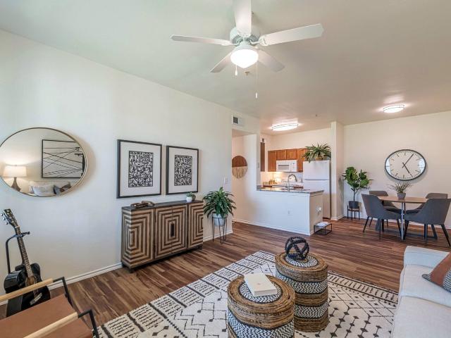 3 BR, 2 BA Apartment 6033 Garth Road Unit 13101, Baytown, TX 77521