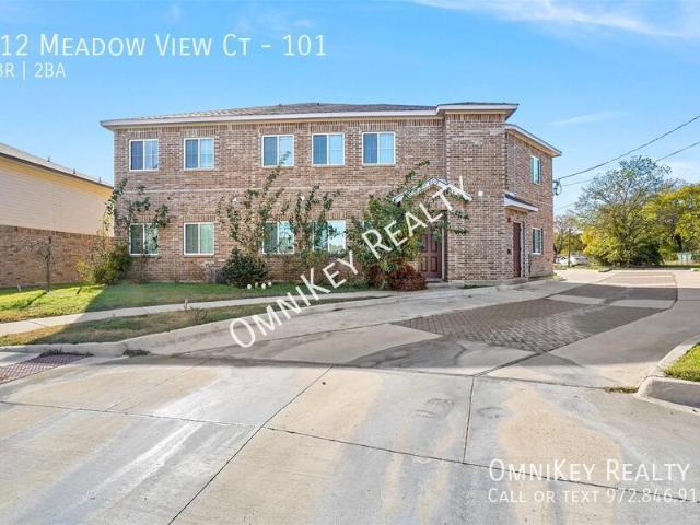 3 BR, 2 BA Apartment 612 Meadow View Ct, Denton, TX 76207