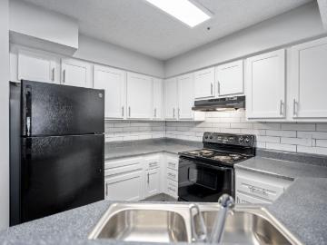 3 BR, 2 BA Apartment 6136 Hillandale Drive Unit 0511, Lithonia, GA 30058