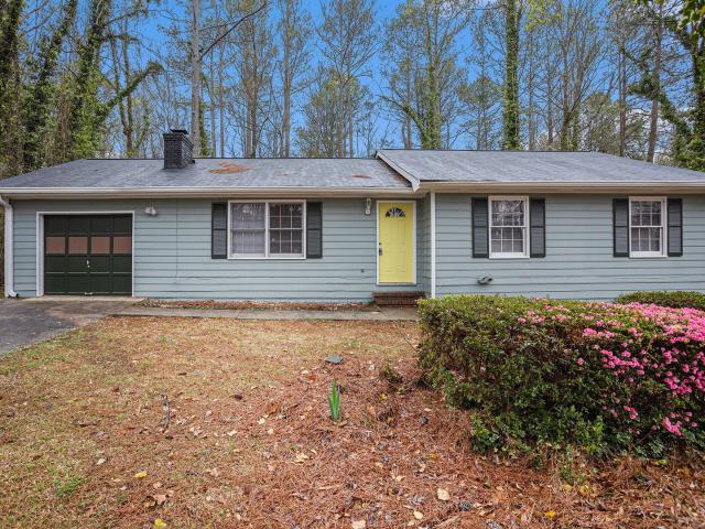 3 BR, 2 BA Apartment 6276 Cathedral Ln, Stonecrest, GA 30038