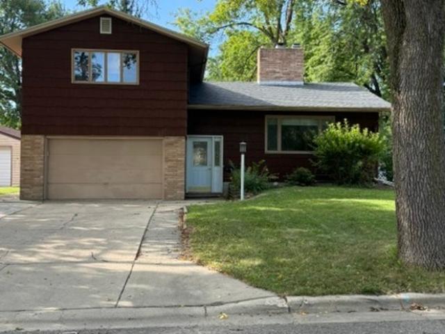 3 BR, 2 BA Apartment 628 Johanna Avenue Southeast, Willmar, MN 56201