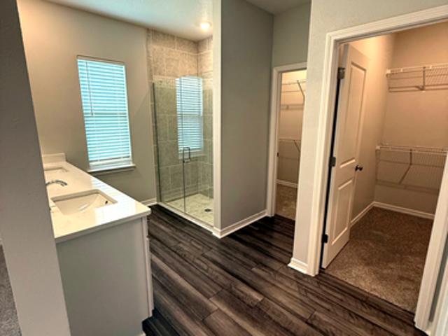 3 BR, 2 BA Apartment 6294 Forest Pines Drive, Bellview, FL 32526