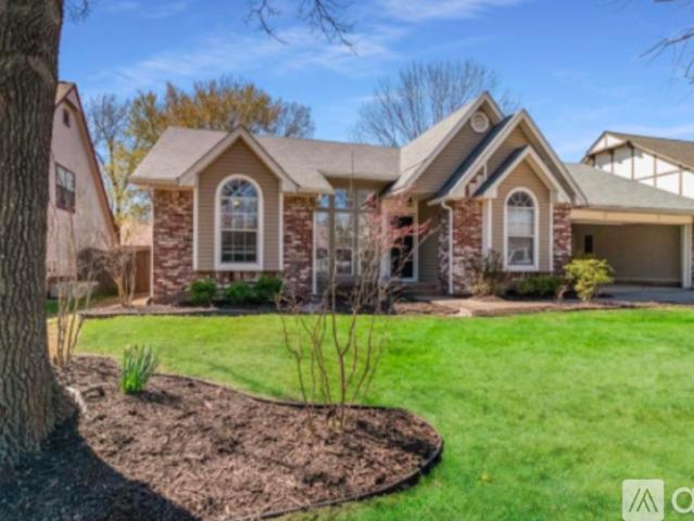 3 BR, 2 BA Apartment 6308 S 1st Pl, Broken Arrow, OK 74011