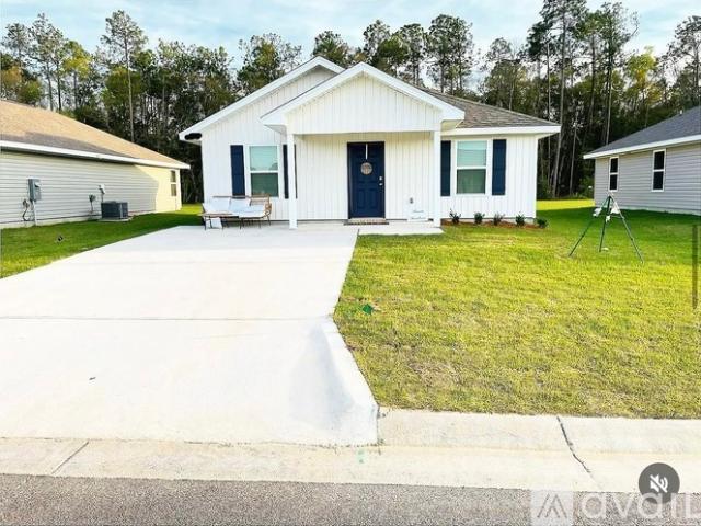 3 BR, 2 BA Apartment 6371 June Bug Drive, Milton, FL 32583