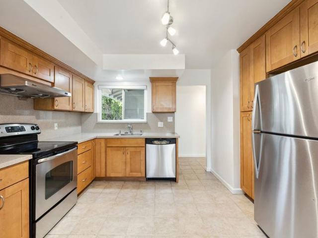 3 BR, 2 BA Apartment 6386 Blackwood Drive, Cupertino, CA 95014