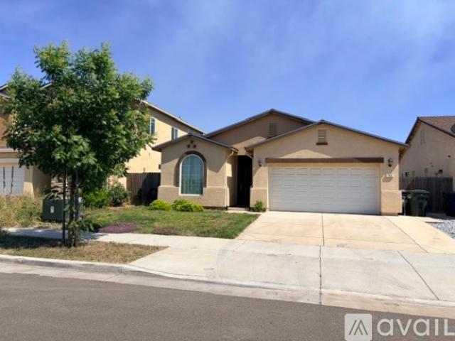 3 BR, 2 BA Apartment 742 Marybelle Drive, Merced, CA 95348