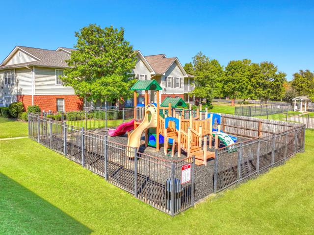 3 BR, 2 BA Apartment 7435 Goodlett Farms Parkway Unit 102, Cordova, TN 38016