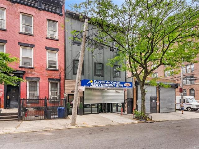 3 BR, 2 BA Apartment 745 E 136th St, Bronx, NY 10454