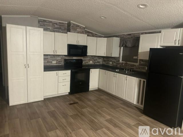 3 BR, 2 BA Apartment 748 River Rd, Unit 41, Selma, AL 36703