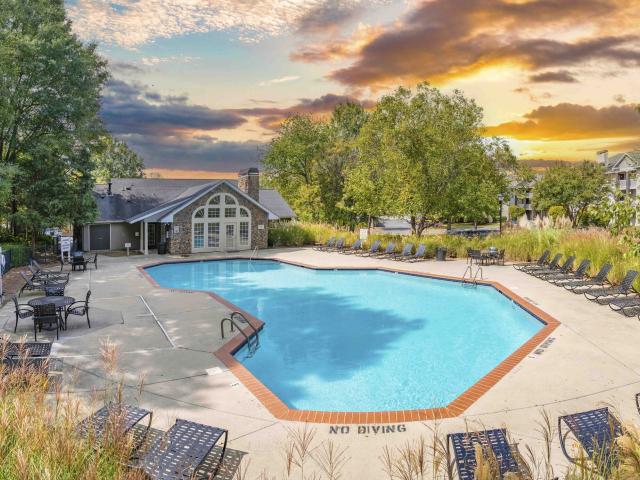 3 BR, 2 BA Apartment 7601 7820 Holliswood Court Unit 000528, Charlotte, NC 28217