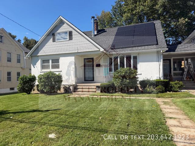 3 BR, 2 BA Apartment 76 Rosemount Ave, Waterbury, CT 06708