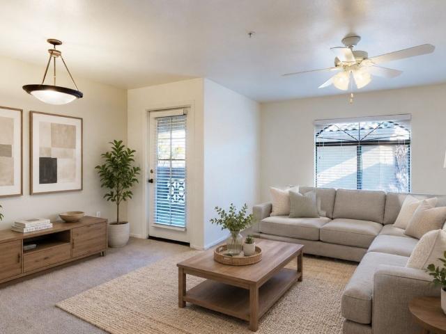 3 BR, 2 BA Apartment 7701 W Saint John Rd Unit 2012, Glendale, AZ 85308