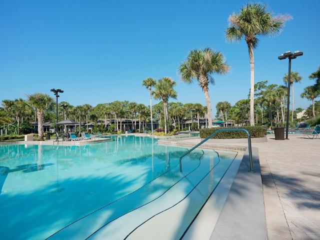 3 BR, 2 BA Apartment 7915 Baymeadows Cir E Unit 610, Jacksonville, FL 32256