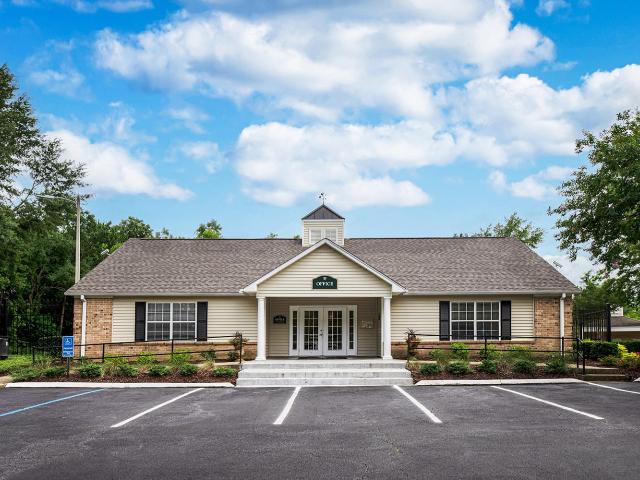 3 BR, 2 BA Apartment 791 W County Line Rd Unit 18 182, Jackson, MS 39213