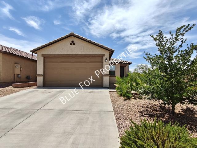 3 BR, 2 BA Apartment 7926 S Golden Bell Drive, Tucson, AZ 85747