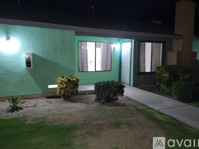 3 BR, 2 BA Apartment 7000 N Half Moon Dr, Unit D, Bakersfield, CA 93309