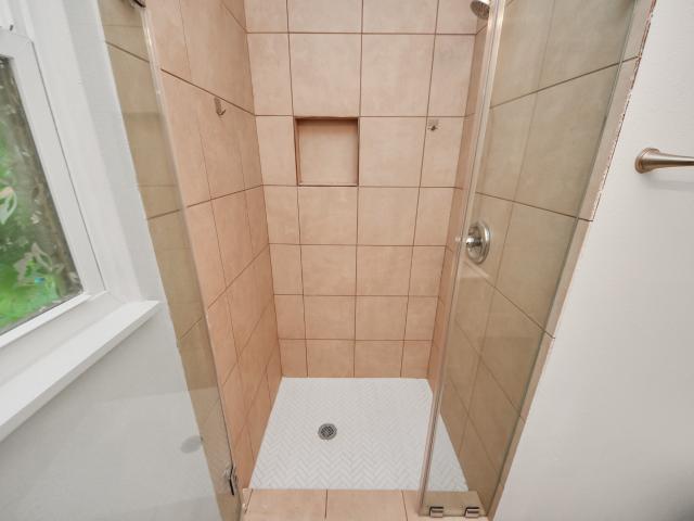 3 BR, 2 BA Apartment 7004 Conley Street, Houston, TX 77021