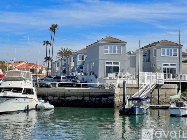 3 BR, 2 BA Apartment 700 Lido Park Drive, Newport Beach, CA 92663