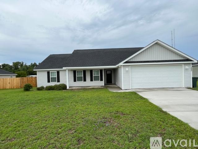 3 BR, 2 BA Apartment 7031 White Pine Ave, Statesboro, GA 30458