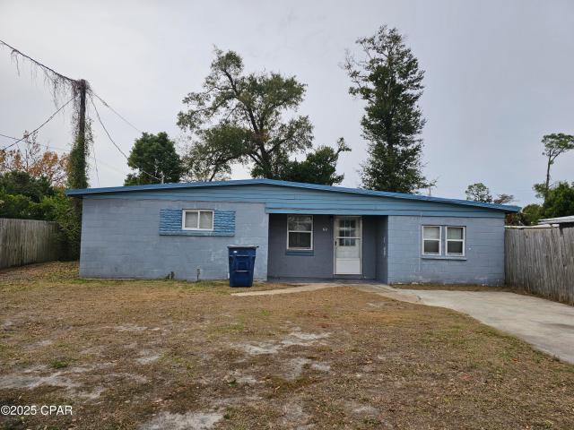 3 BR, 2 BA Apartment 705 Satsuma Avenue, Panama City, FL 32401