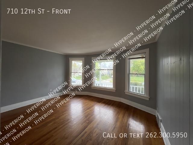 3 BR, 2 BA Apartment 710 12th St, Racine, WI 53403
