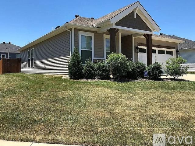 3 BR, 2 BA Apartment 7150 Oakpark Drive, Newburgh, IN 47630