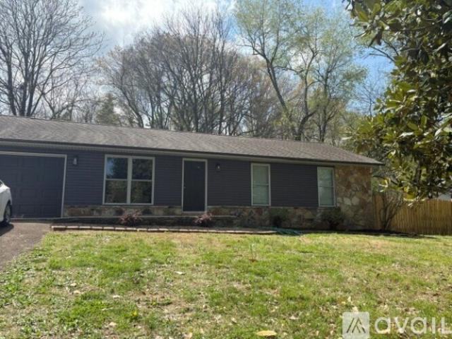 3 BR, 2 BA Apartment 715 Lake Mill Ln, Knoxville, TN 37934