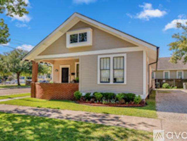 3 BR, 2 BA Apartment 718 Division Street, Lake Charles, LA 70601