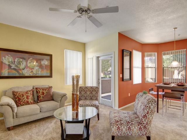 3 BR, 2 BA Apartment 7205 West McDowell Road Unit 2102, Phoenix, AZ 85035