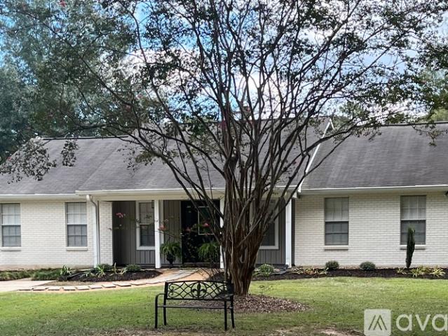 3 BR, 2 BA Apartment 72326 Forest Drive, Covington, LA 70433