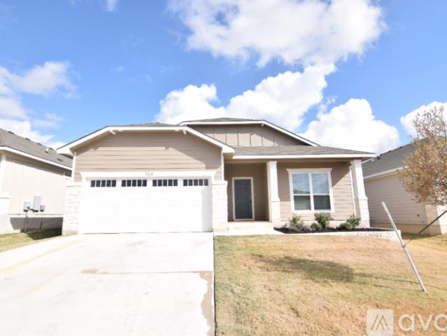 3 BR, 2 BA Apartment 724 Gingham Trl, Troy, TX 76579