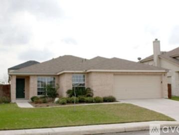 3 BR, 2 BA Apartment 7322 Kingsland Drive, San Antonio, TX 78244