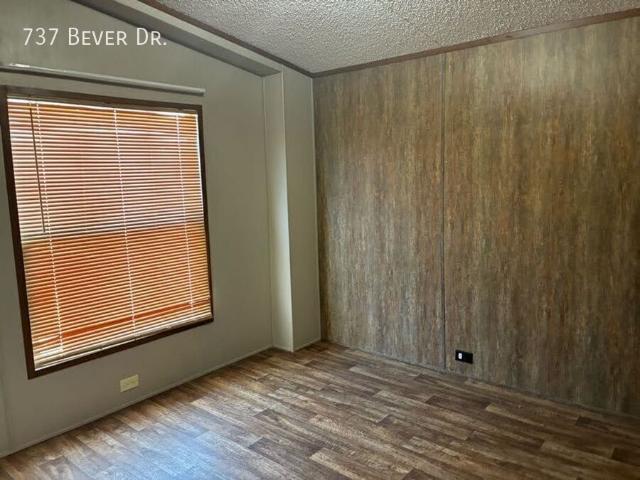 3 BR, 2 BA Apartment 737 Bever Dr Towanda, KS 67144