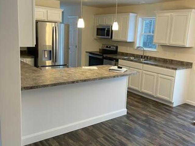 3 BR, 2 BA Apartment 73 Natures Way, Step Fallls, ME 04085