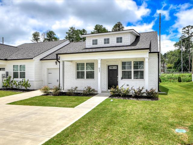 3 BR, 2 BA Apartment 842 Feldspar Manor, GRANITEVILLE, SC 29829