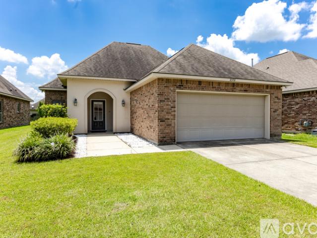 3 BR, 2 BA Apartment 8578 Arabella Ave, Baton Rouge, LA 70820