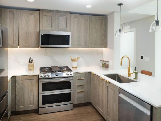 3 BR, 2 BA Apartment 85 Bloomfield Avenue Unit 455, Pine Brook, NJ 07058