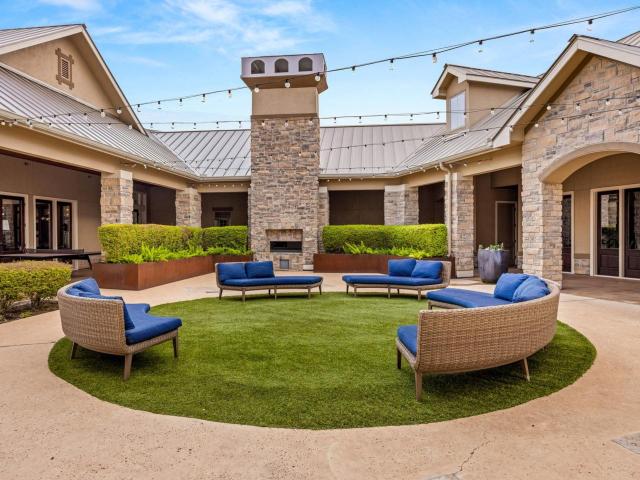 3 BR, 2 BA Apartment 8800 S 1st St Unit 1132, Austin, TX 78748