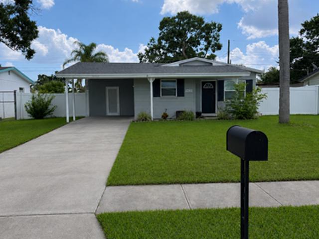 3 BR, 2 BA Apartment 8949 59th St, Pinellas Park, FL 33782