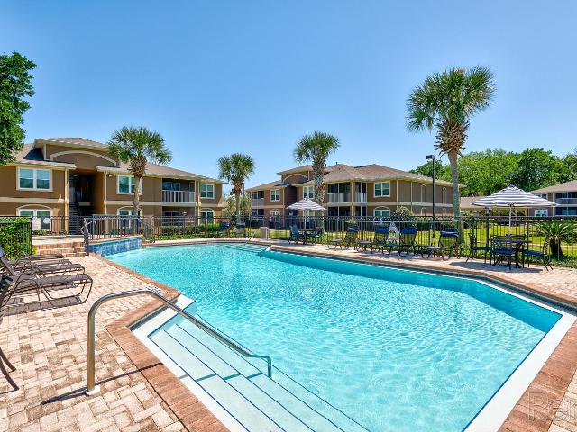 3 BR, 2 BA Apartment 8990 N Davis Hwy Unit 33926, Pensacola, FL 32514