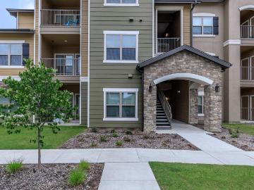 3 BR, 2 BA Apartment 899 E Hazelwood Street Unit 2108, Princeton, TX 75407