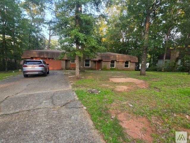 3 BR, 2 BA Apartment 803 Gonzales Dr, Dothan, AL 36305