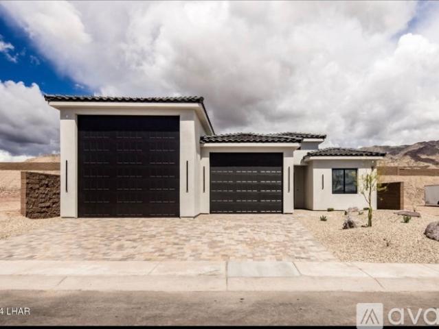 3 BR, 2 BA Apartment 8009 Corte De Los Pajaros, Lake Havasu City, AZ 86406