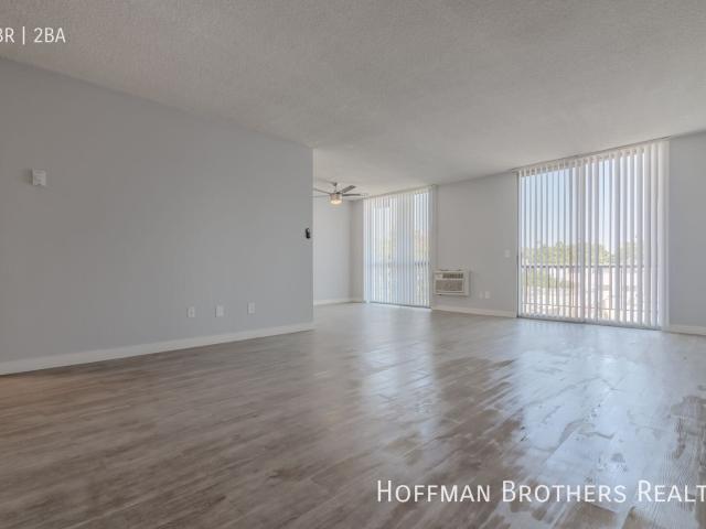 3 BR, 2 BA Apartment 8011 Romaine St, Los Angeles, CA 90046