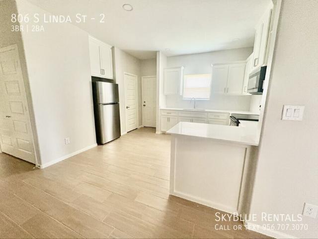 3 BR, 2 BA Apartment 806 S Linda St Alton, TX 78573