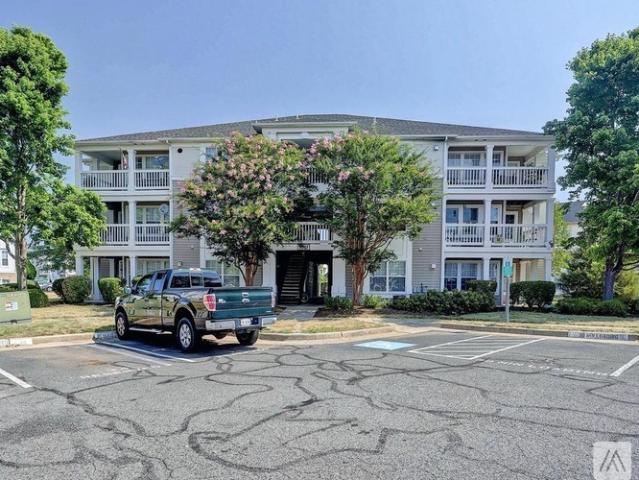 3 BR, 2 BA Apartment 8087 Lacy Drive, Unit 203, Manassas, VA 20109