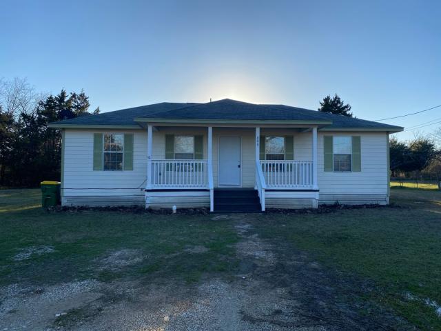 3 BR, 2 BA Apartment 808 Henderson Blvd, Groesbeck, TX 76642